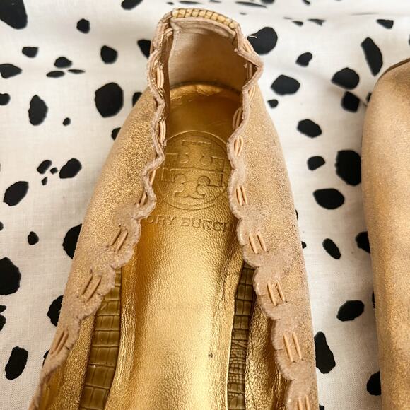 Tory Burch | Romy Gold Leather Tan Cap Toe Bow Scalloped Designer Ballet Flats - Picture 7 of 9